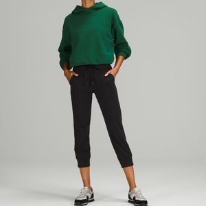 Ready to Rulu Jogger Crop